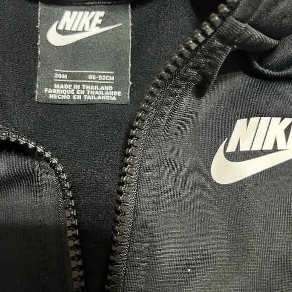 Nike Girls Zip up Jacket Sz 24mos. - Picture 3 of 4